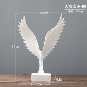 Europe Mirs Wings Figurines